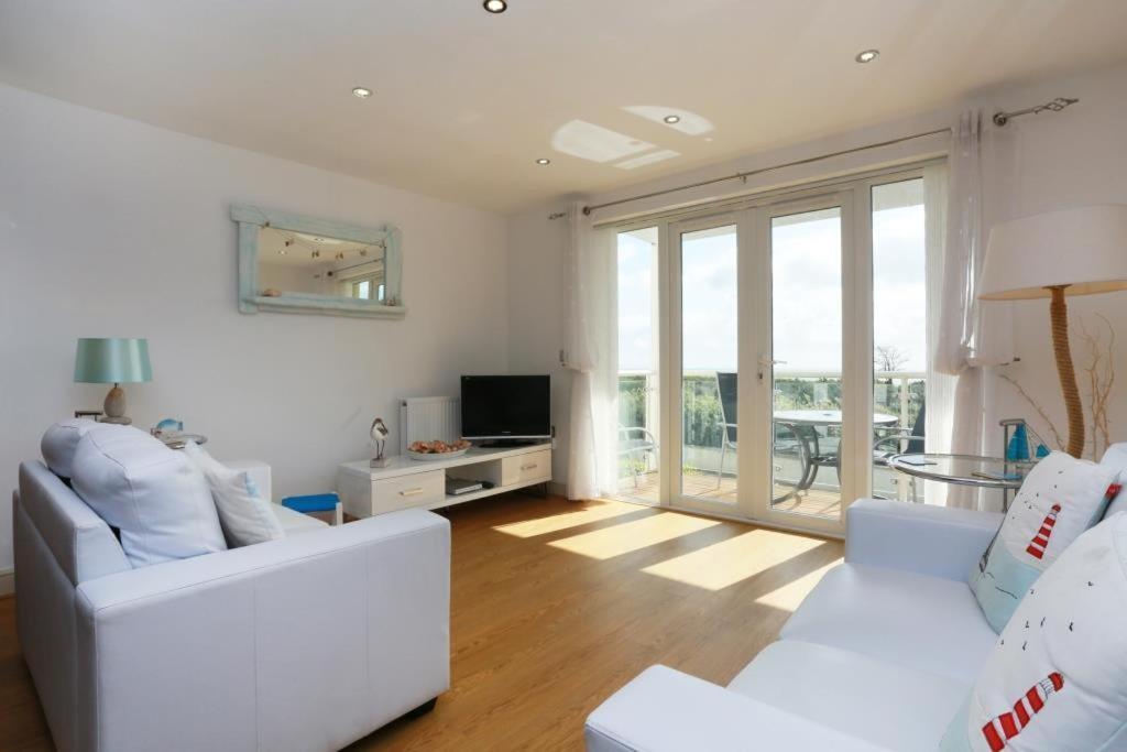 Bournecoast: Two Bedroom Flat With Stunning Panoramic Views - Fm2775 Bournemouth Exterior photo